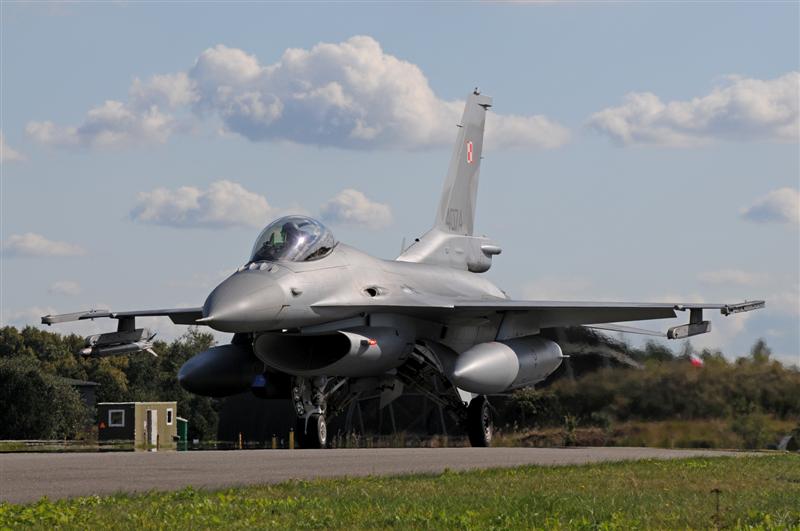 14.JPG - Polish F-16 at NATO exercise