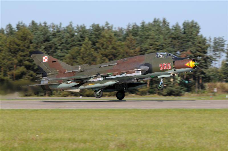 25.JPG - Su-22 of 40.ELT 