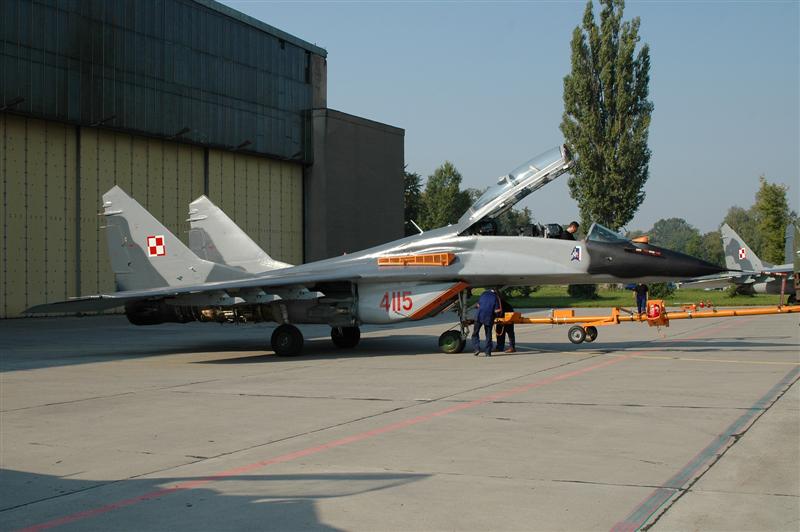 7.jpg -   MiG-29 GT at Malbork  
