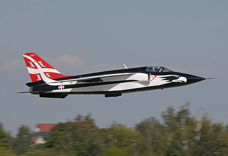 14a.jpg - special markings for solo displays  