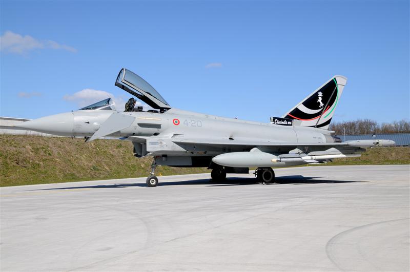 PIC15.jpg - 4-20 was painted in September 2009