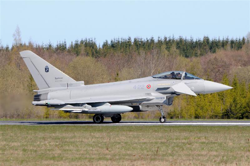 PIC5.jpg - 4-22 on the runway at Laage after landing